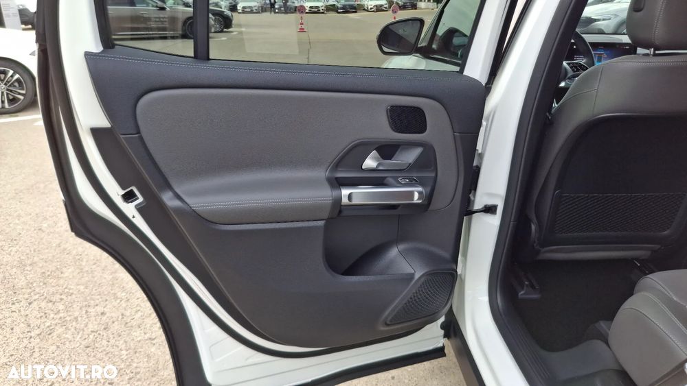 Mercedes-Benz EQB 300 4MATIC - 14