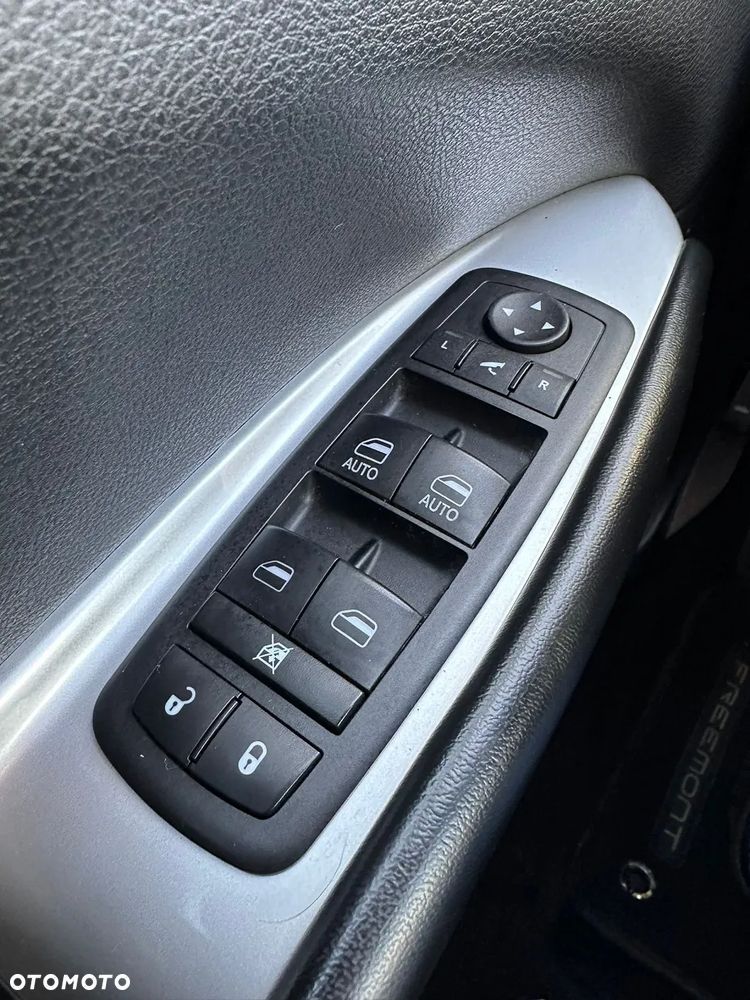 Fiat Freemont 2.0 Multijet Lounge AWD - 14