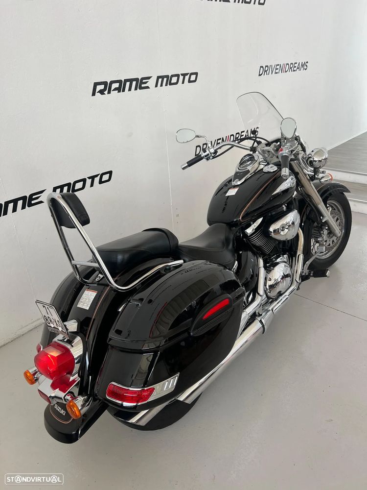 Suzuki Intruder 800 - 12