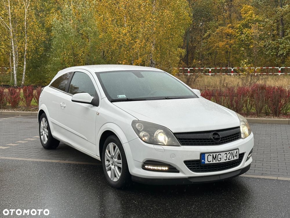 Opel Astra 2009 photo 3