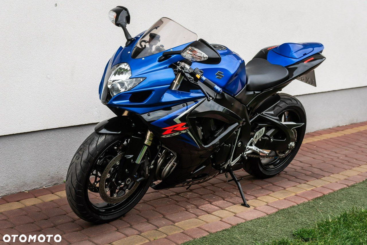 Suzuki GSX-R - 6