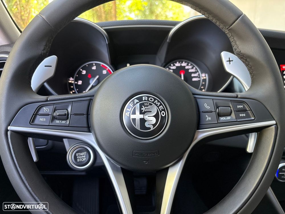 Alfa Romeo Giulia 2.2 D Super AT8 - 19