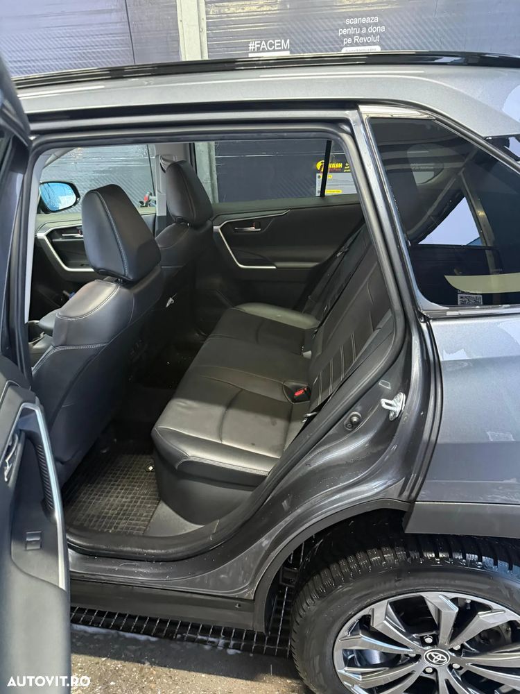 Toyota RAV4 2.5 VVT-iE 4x4 Luxury - 4