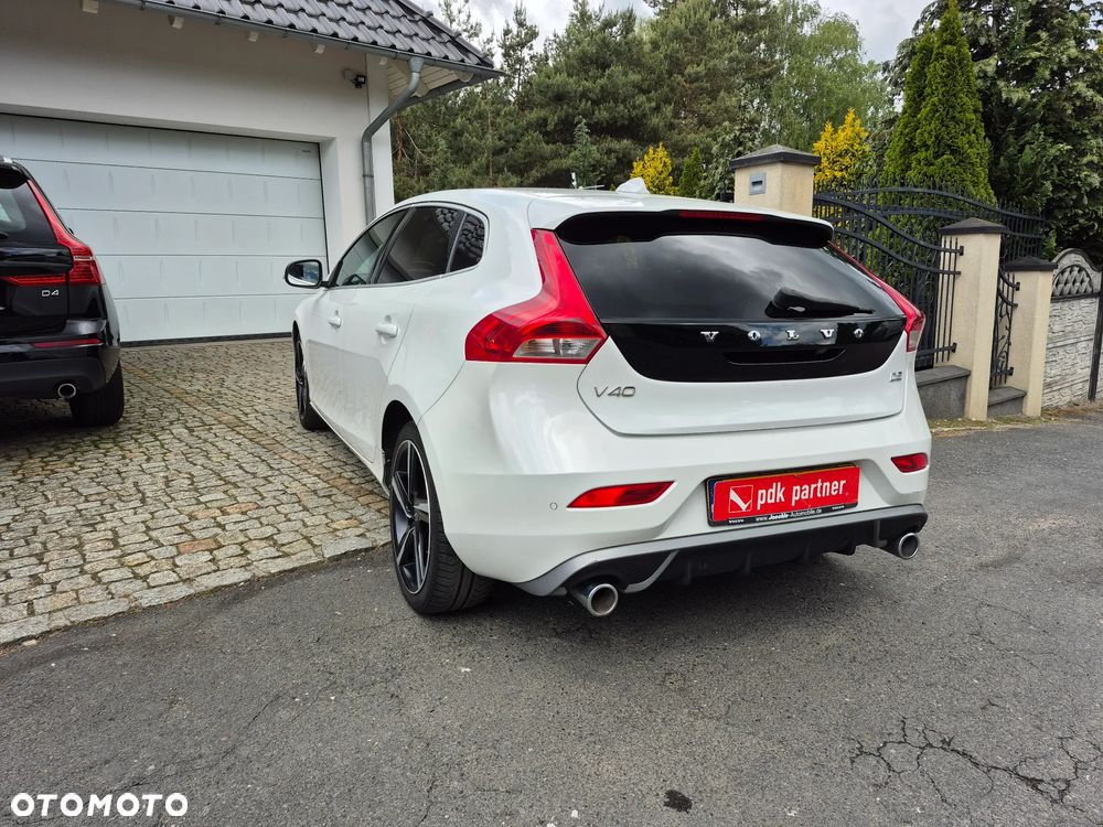 Volvo V40 D2 Drive-E R-Design Momentum - 15