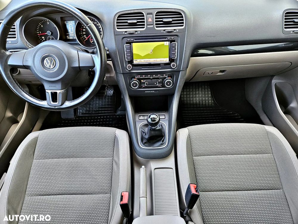 Volkswagen Golf 2.0 TDI DPF Highline - 19