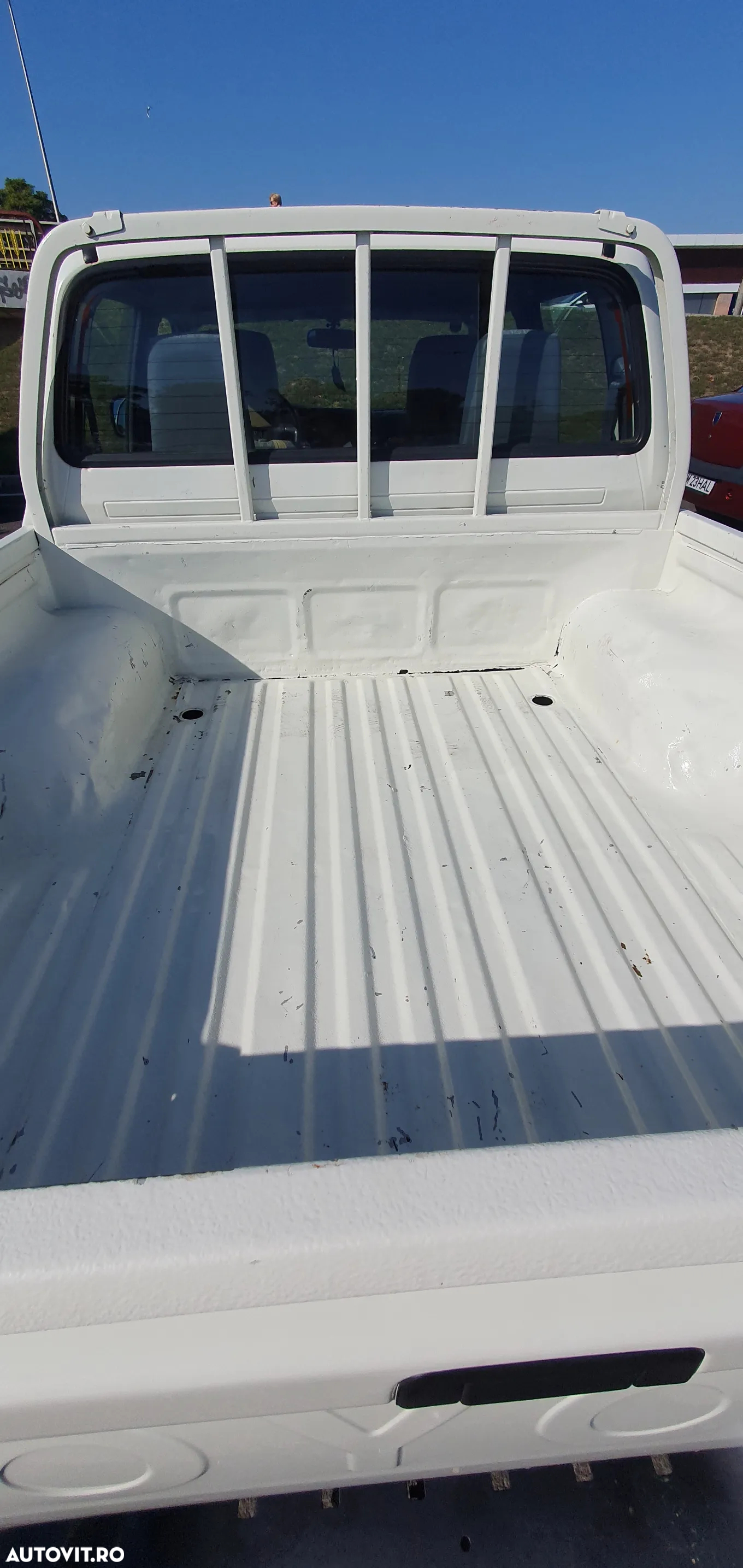 Toyota Hilux 4x4 Double Cab Special - 8