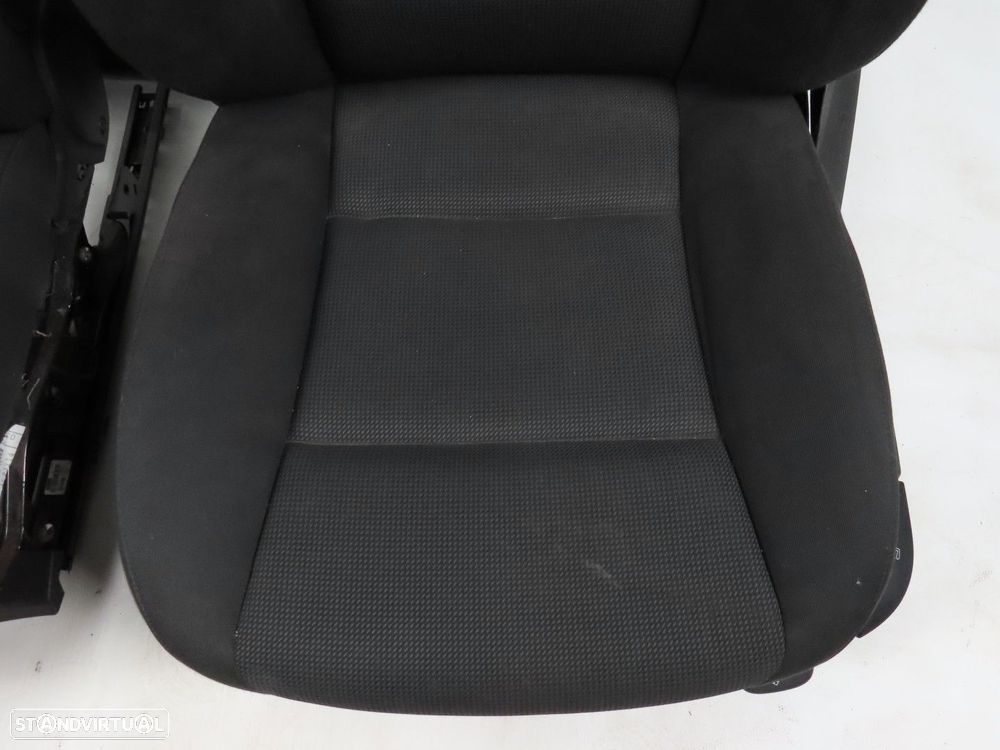 Interior / Bancos Completo em Tecido Seminovo/ Original BMW 5 Touring (F11) - 2