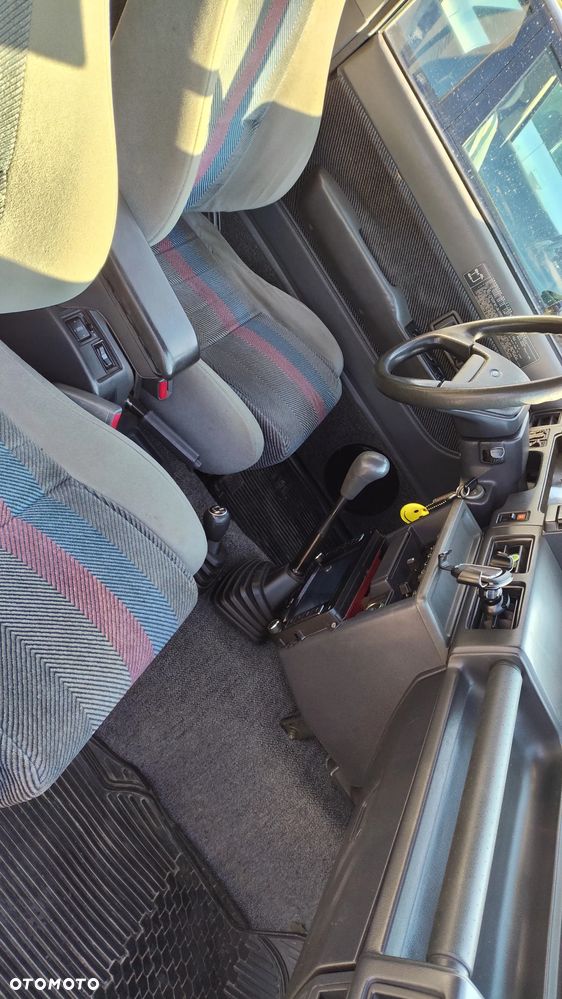 Daihatsu Feroza - 8