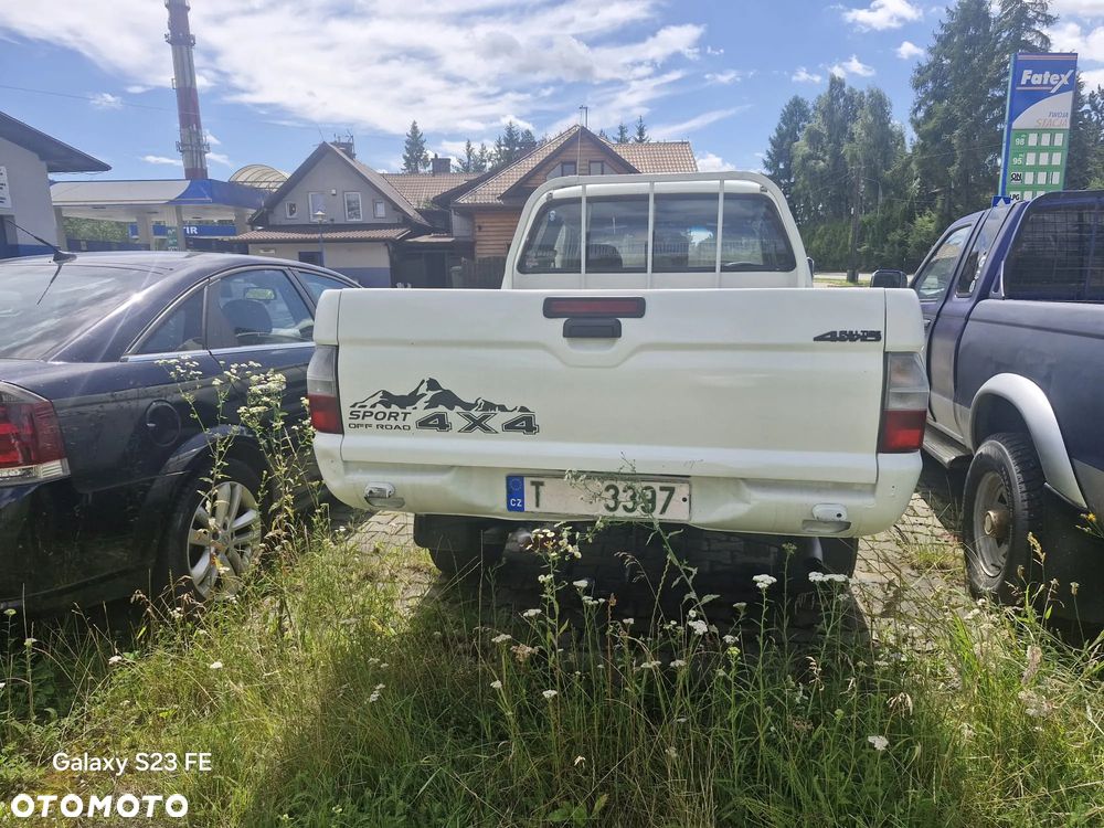 Mitsubishi L200 - 8