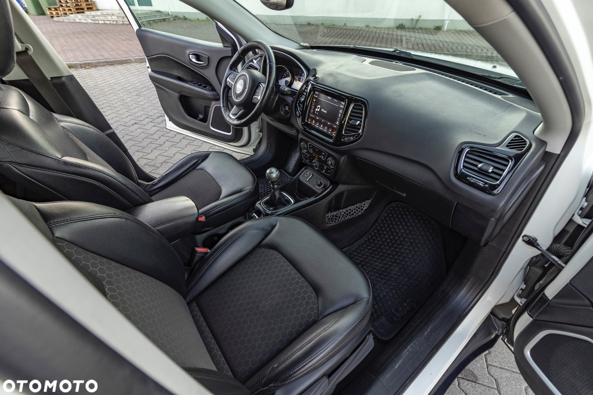 Jeep Compass 1.4 TMair Limited FWD S&S - 34