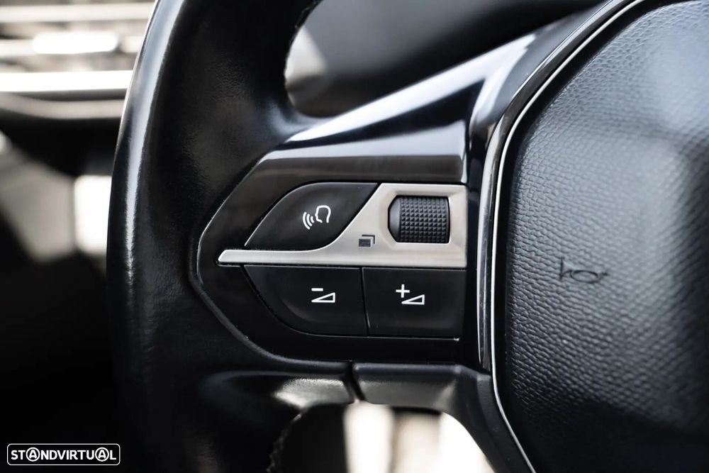 Peugeot 5008 1.5 BlueHDi Allure Pack - 29