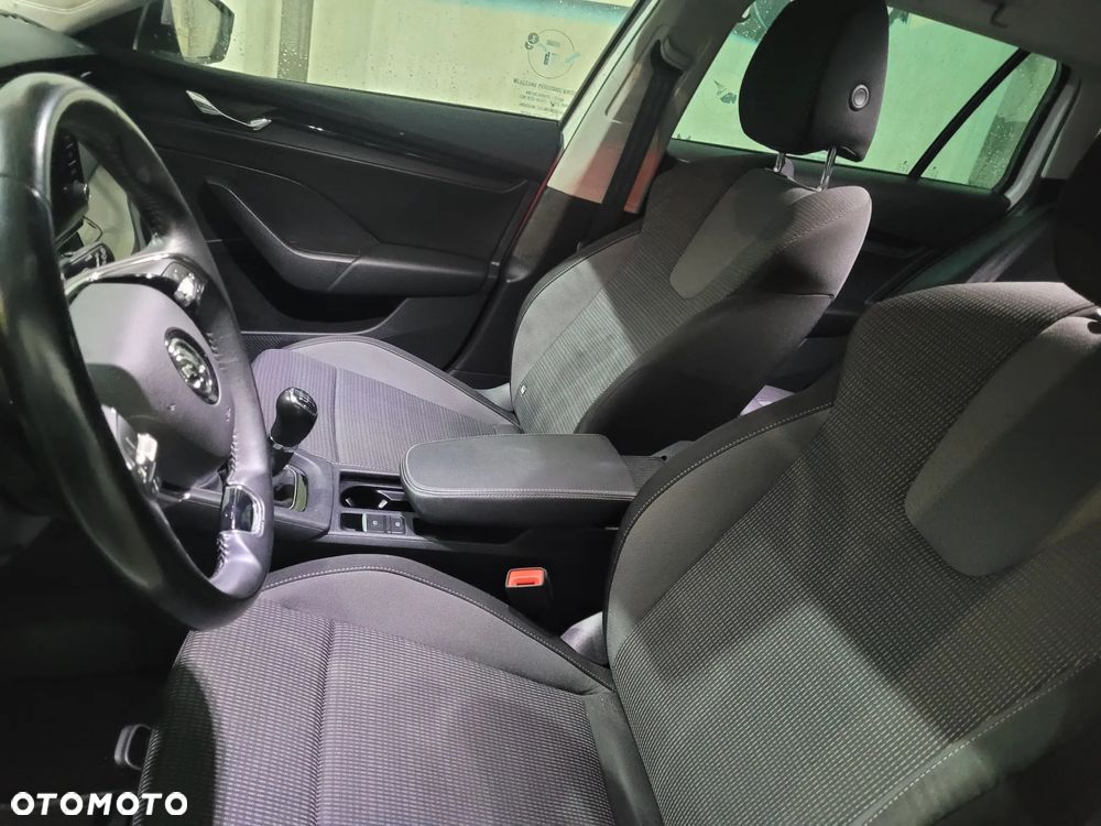 Skoda Octavia 2.0 TDI Ambition - 12