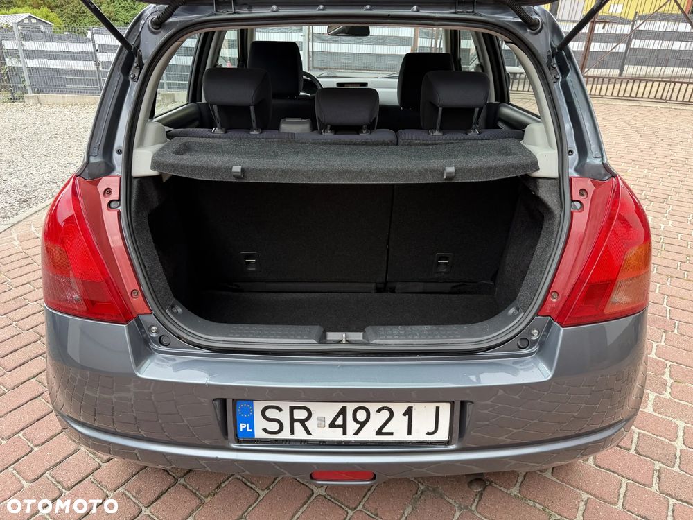 Suzuki Swift 1.3 GS / Premium 4WD - 36