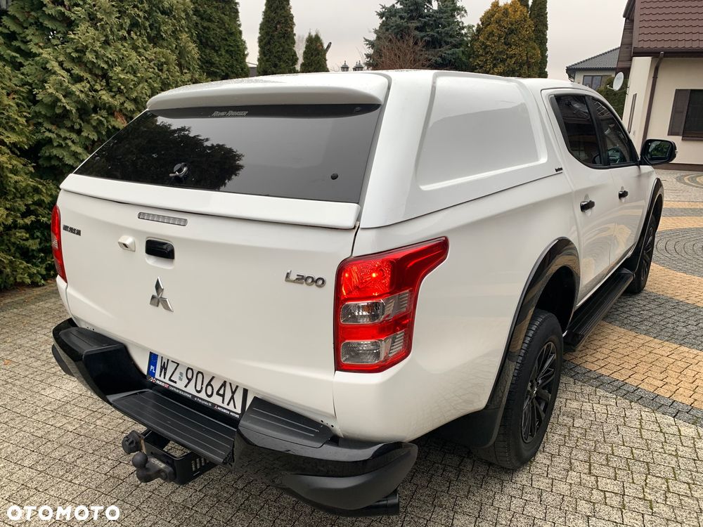Mitsubishi L200 2.4 d DC Instyle Premiere Edition - 3