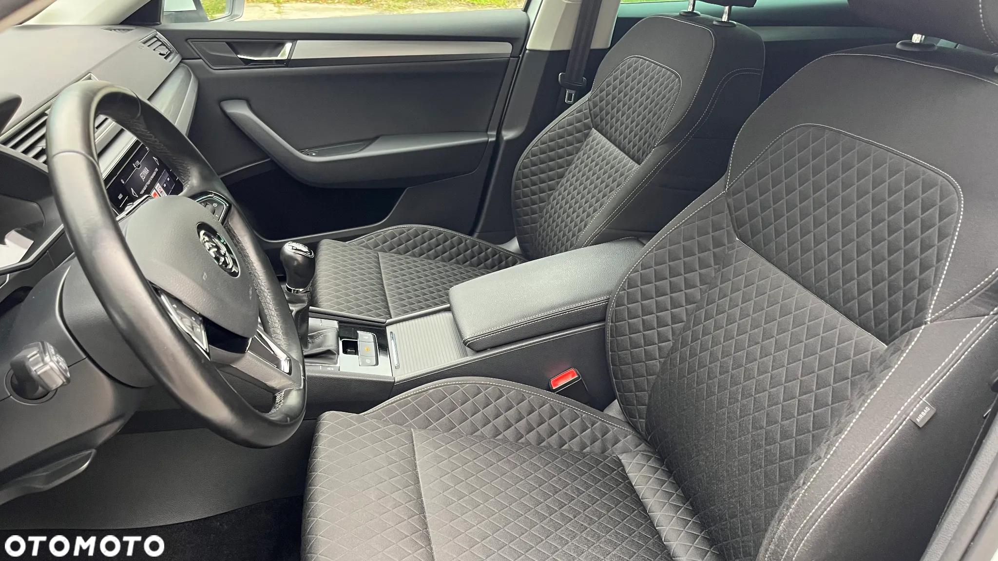 Skoda Superb Combi 2.0 TDI Style - 13