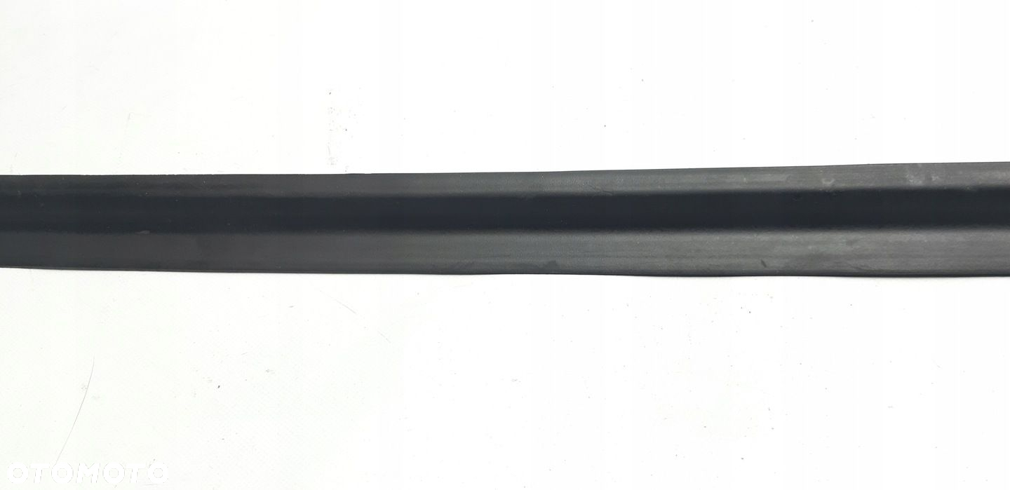 Mini Clumban F54 2017r 1.5 Uszczelka drzwi przód prawa 7344182 - 5