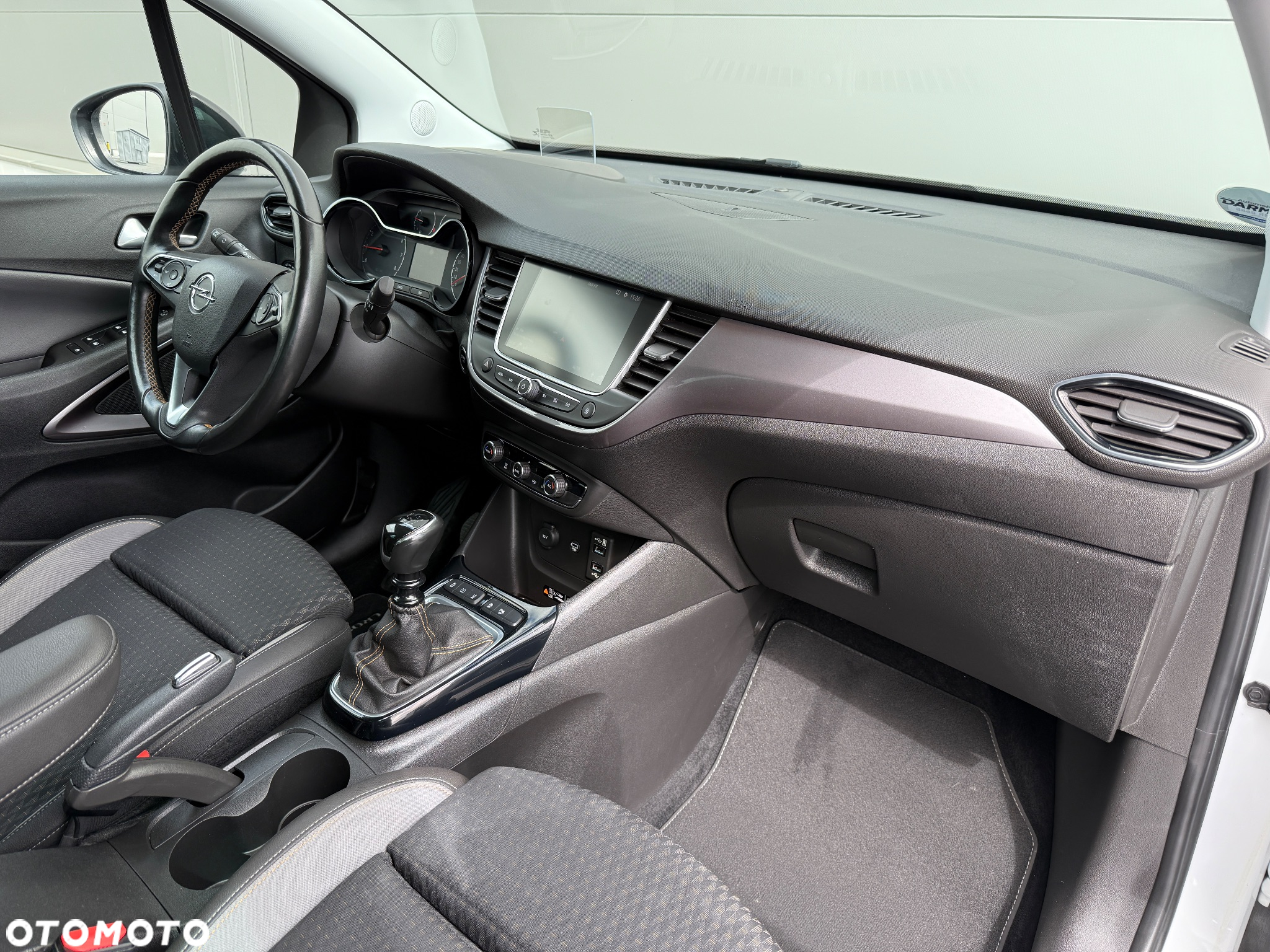Opel Crossland X - 32