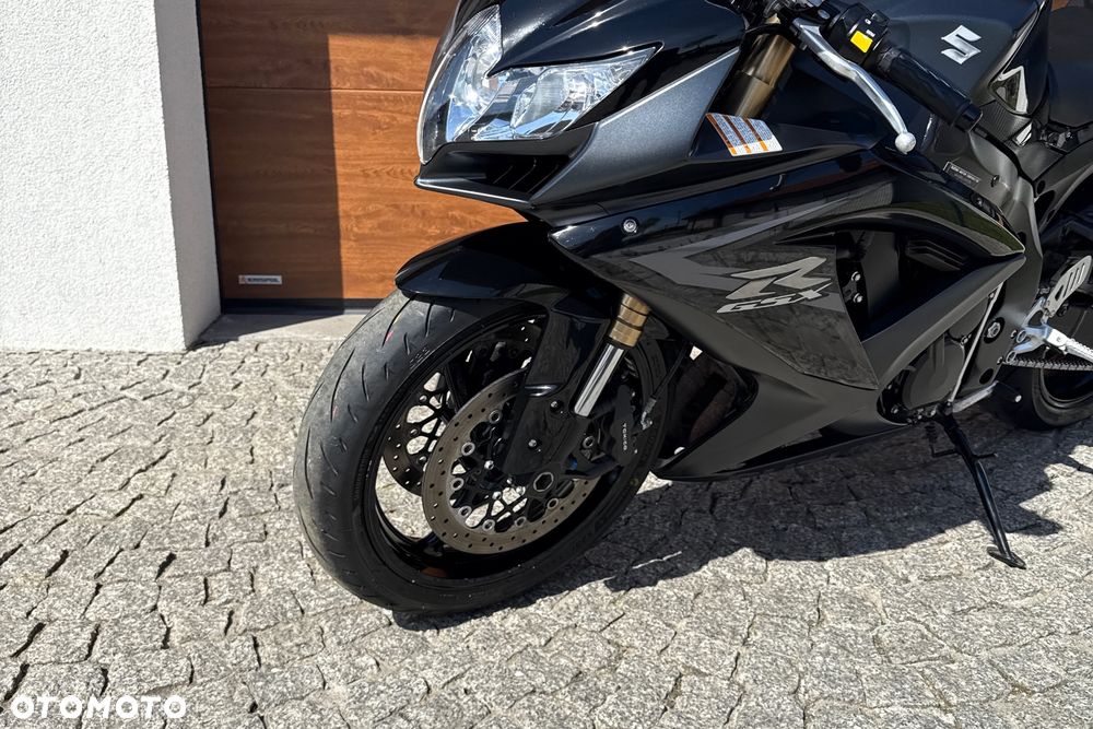 Suzuki GSX-R - 19