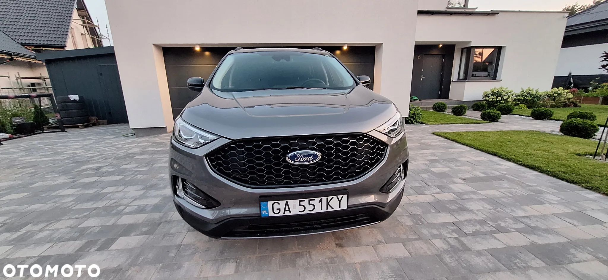 Ford Edge - 1