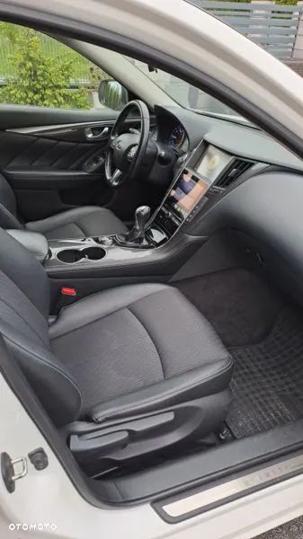 Infiniti Q50 2.2d - 6