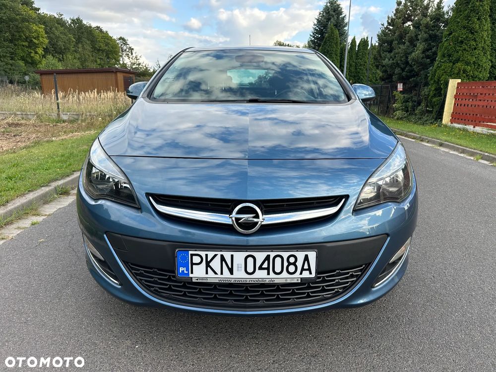 Opel Astra 1.4 Turbo Cosmo - 2
