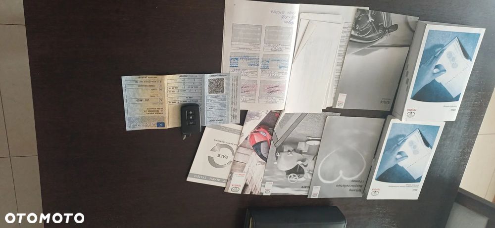 Toyota RAV4 2.2 D-CAT Premium - 24