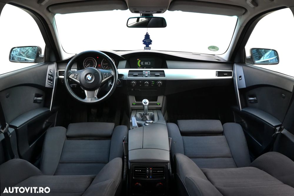 BMW Seria 5 520d Touring - 5