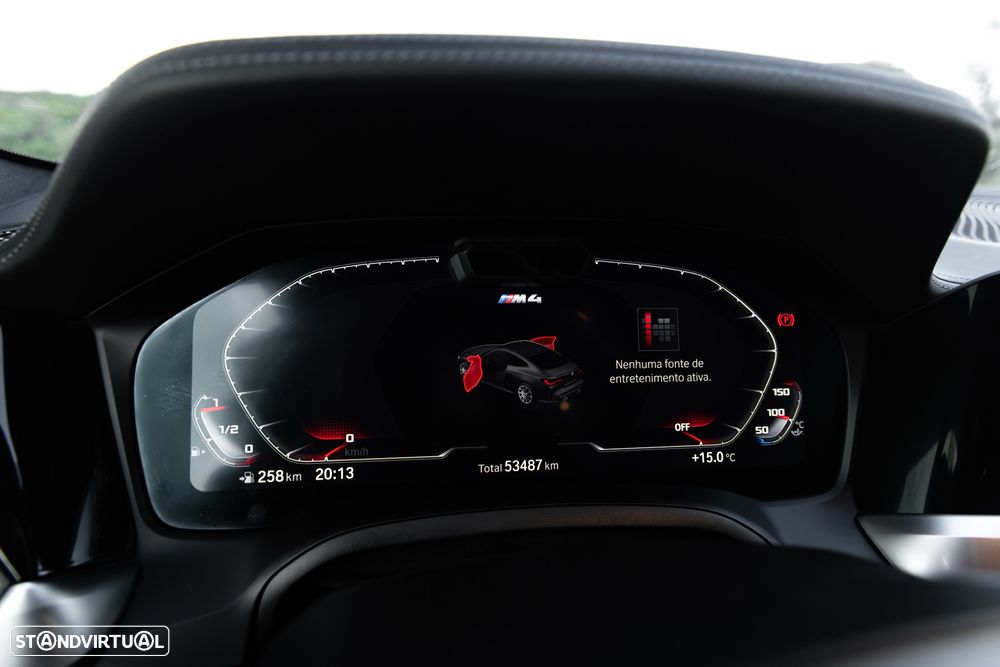 BMW M4 Competition xDrive - 32