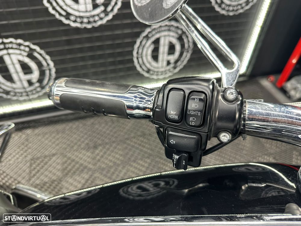 Harley-Davidson FLHR C ROAD KING CLASSIC - 5