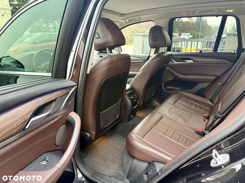 BMW X3 xDrive25d xLine - 13