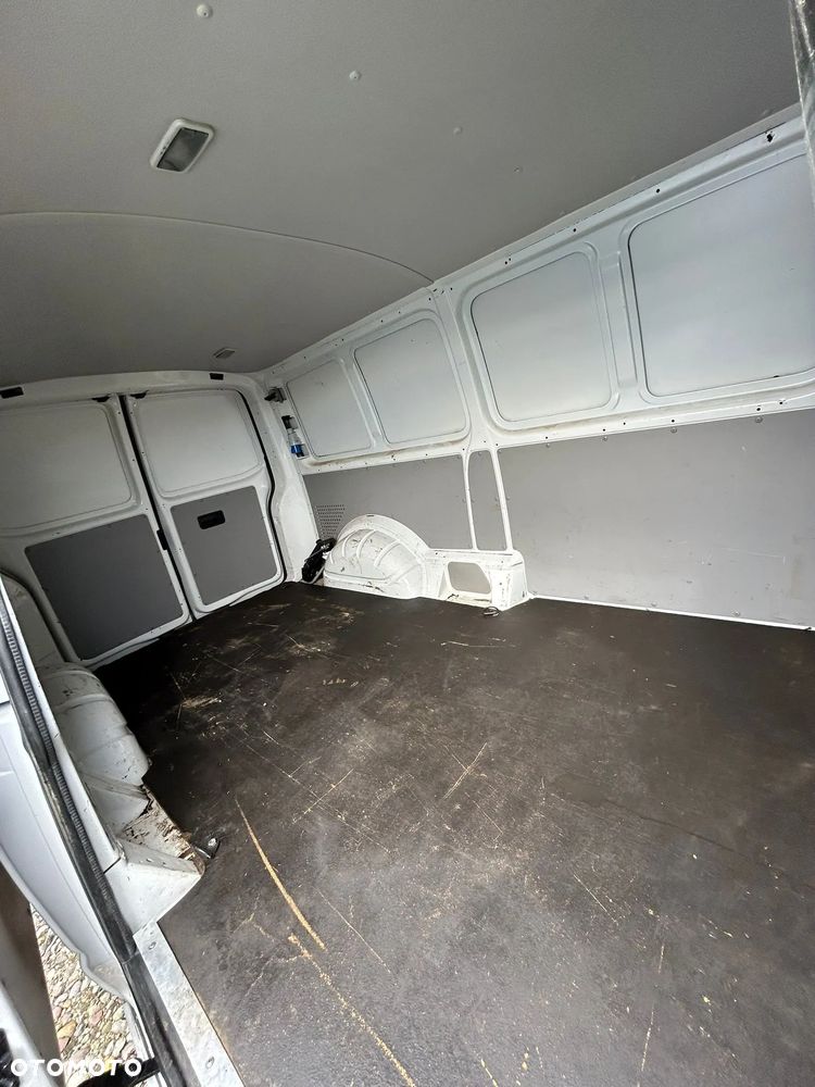 Volkswagen Transporter T6 - 17