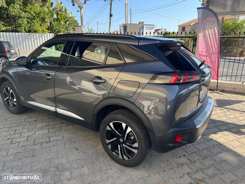 Peugeot 2008 1.2 PureTech Active EAT8 - 3