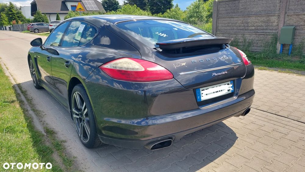 Porsche Panamera Standard - 3