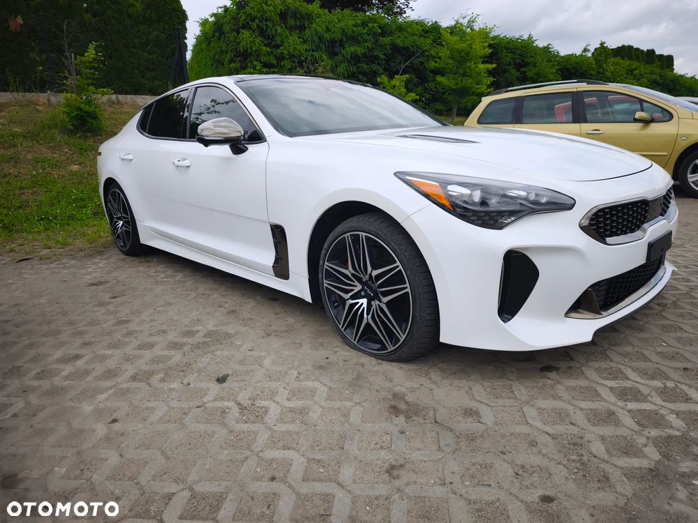 Kia Stinger 3.3 T-GDI AWD GT - 15