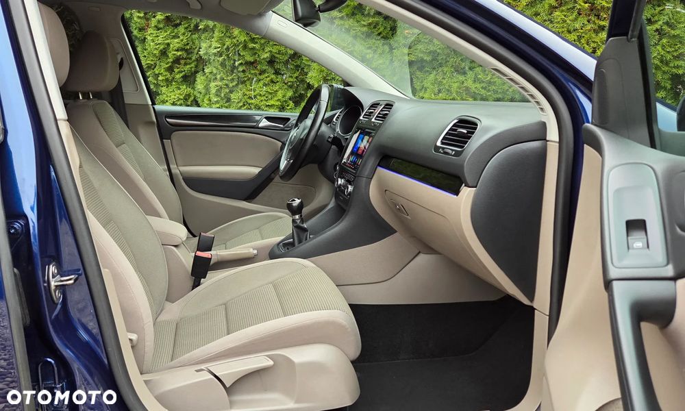 Volkswagen Golf - 20