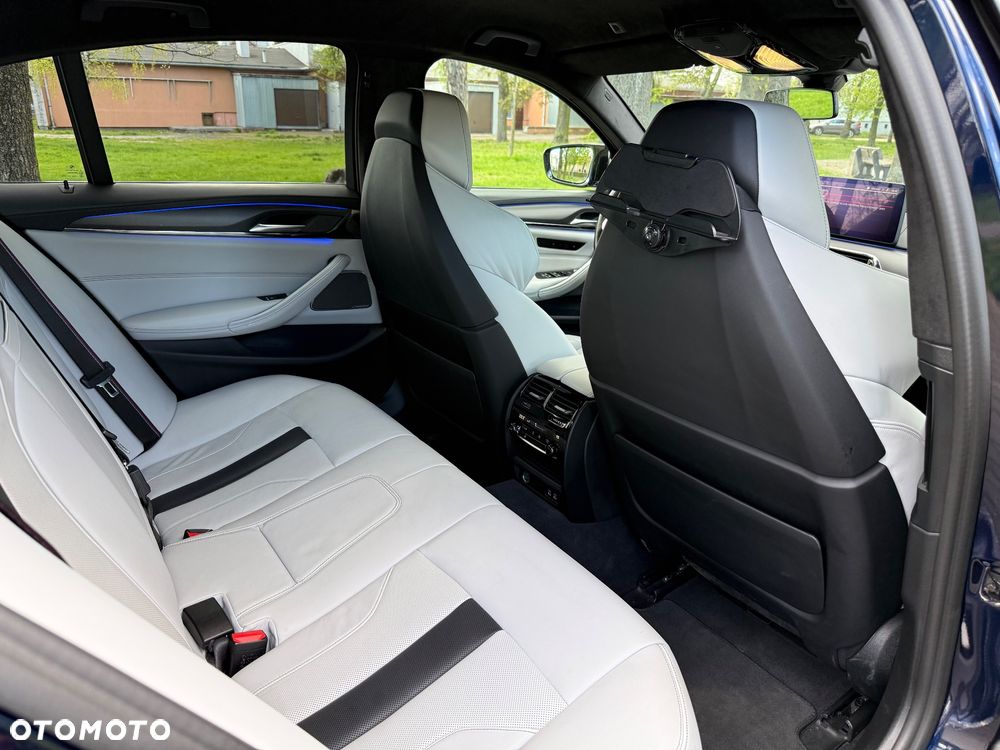 BMW M5 Competition - 37