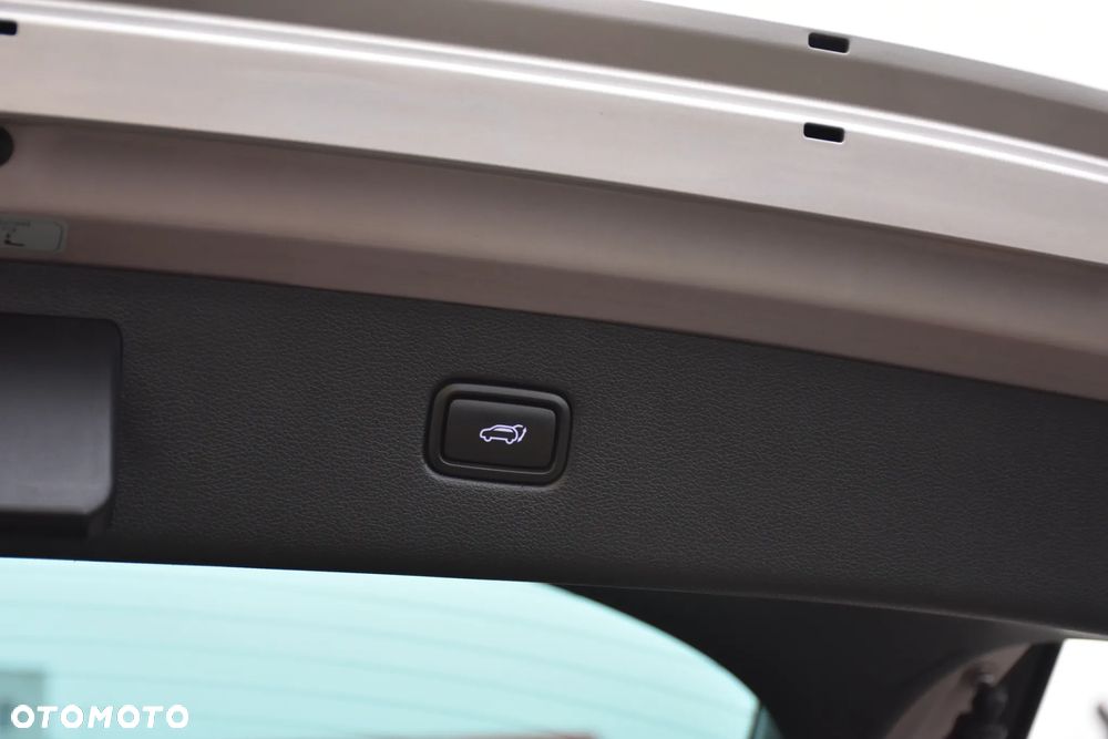 Hyundai Tucson 2.0 CRDI 4WD Automatik Premium - 33