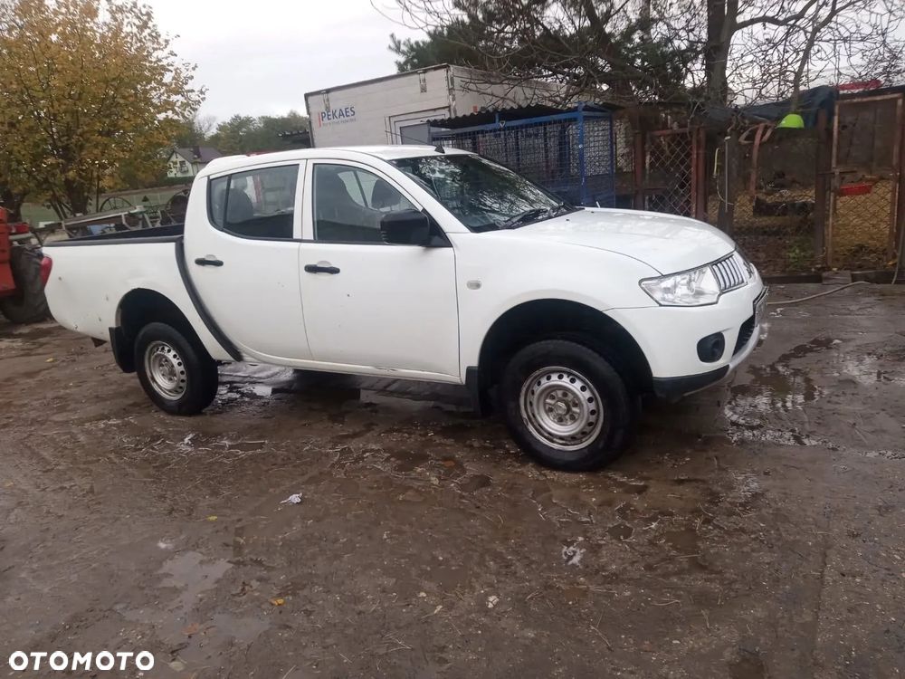 Mitsubishi L200 - 9