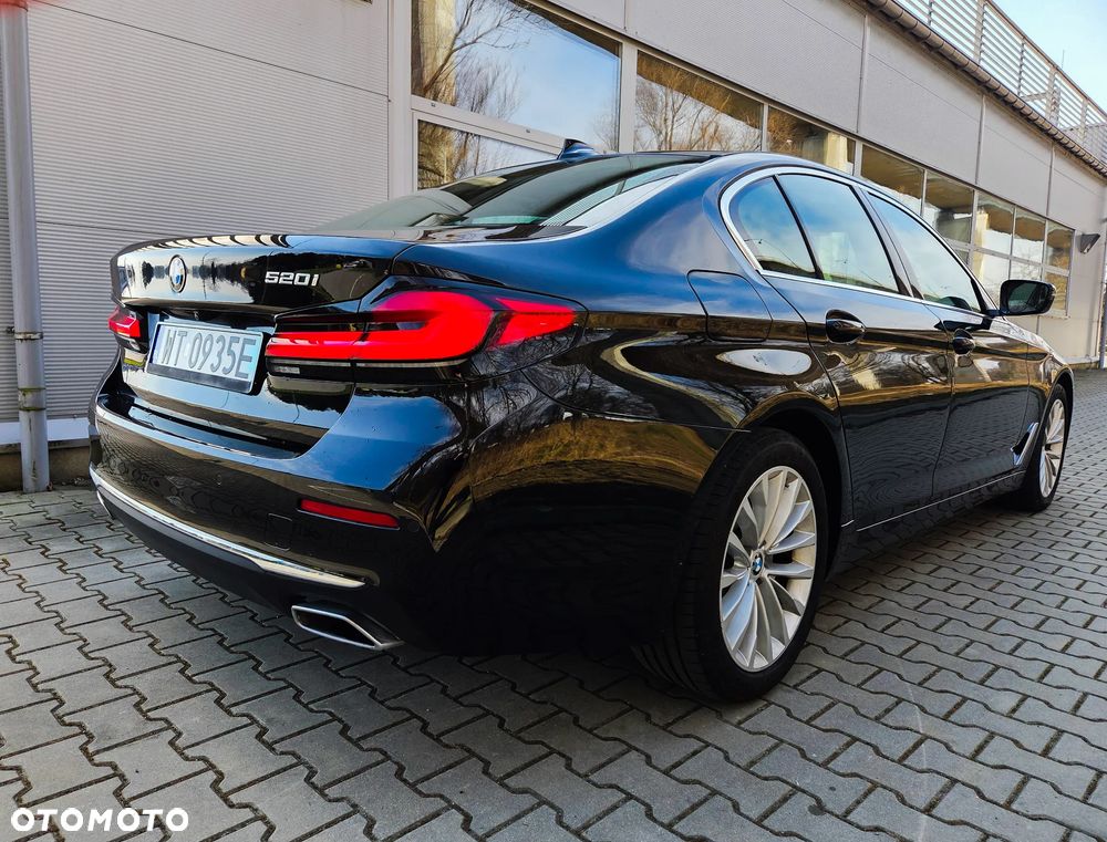 BMW Seria 5 520i Luxury Line sport - 4