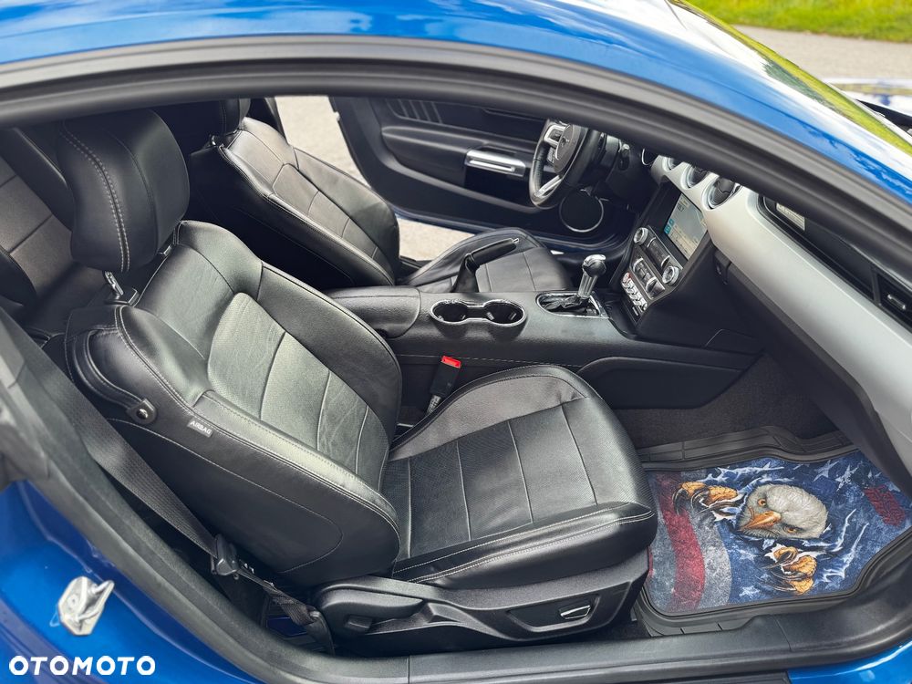 Ford Mustang 5.0 V8 GT - 33