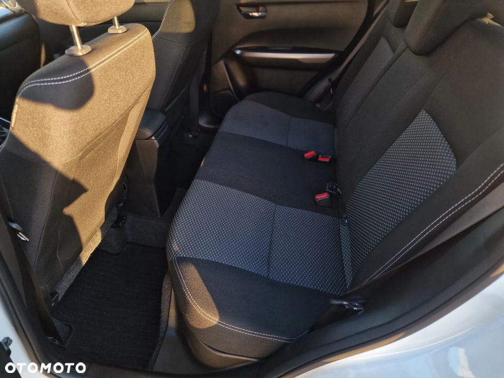 Suzuki Vitara 1.4 Boosterjet mHEV Premium Plus 2WD - 6