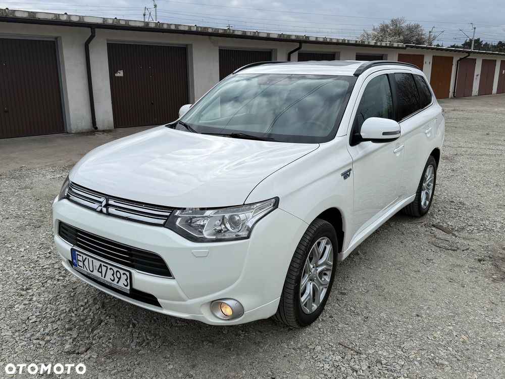 Mitsubishi Outlander 2.0 4WD Top - 2