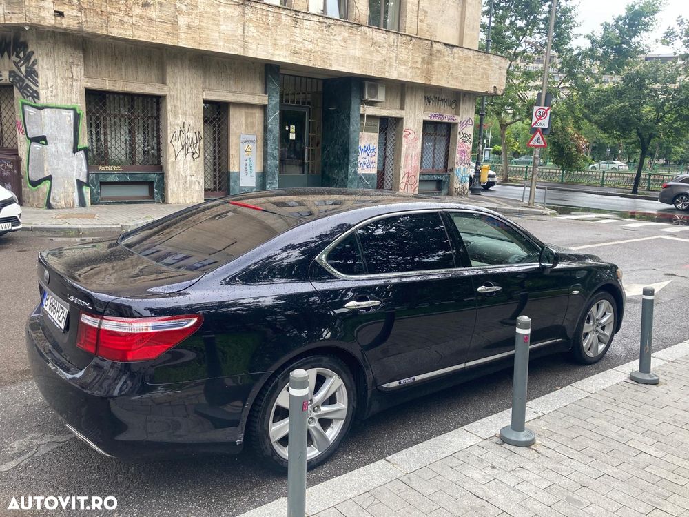 Lexus Seria LS 600h Aut Luxury - 3