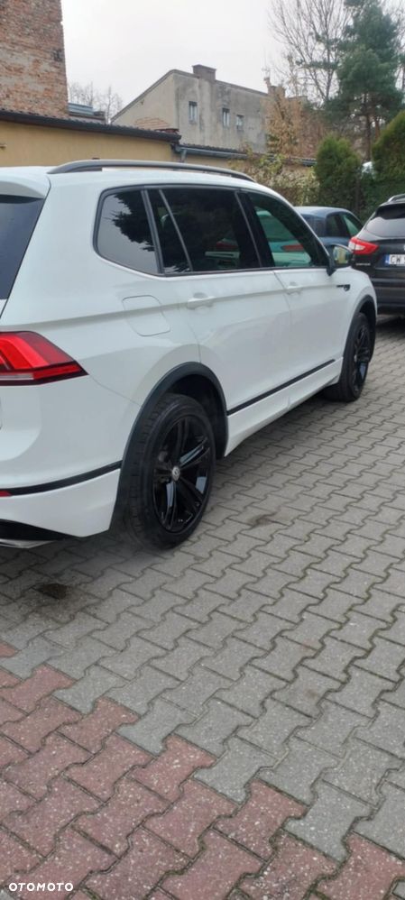Volkswagen Tiguan - 12