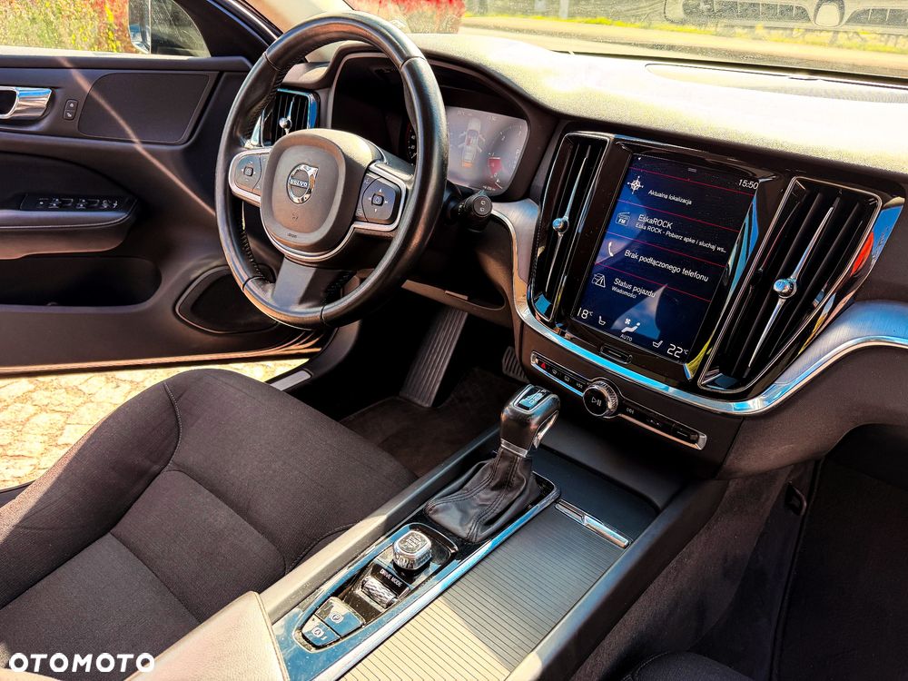 Volvo V60 D4 Geartronic Momentum - 25