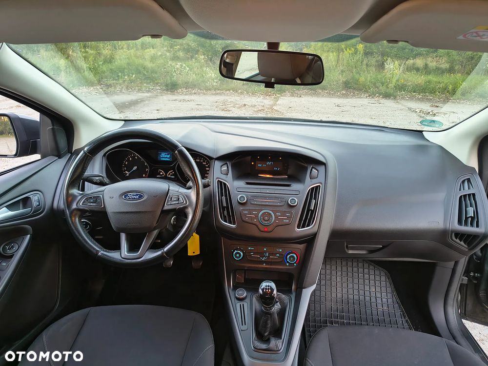 Ford Focus 1.6 Trend - 17
