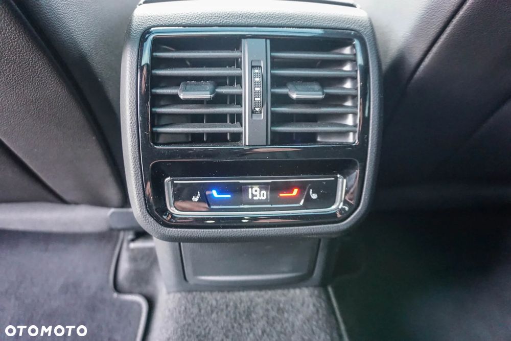 Volkswagen Arteon 2.0 TSI R-Line DSG - 32