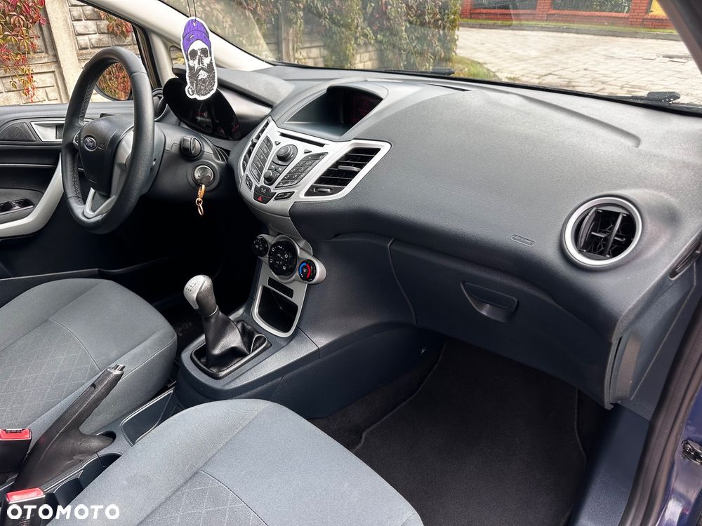 Ford Fiesta 1.4 Champions Edition - 23