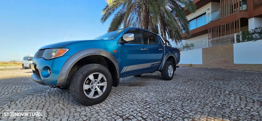 Mitsubishi L200 Pick Up 4x4 Intense Cabine Dupla - 5