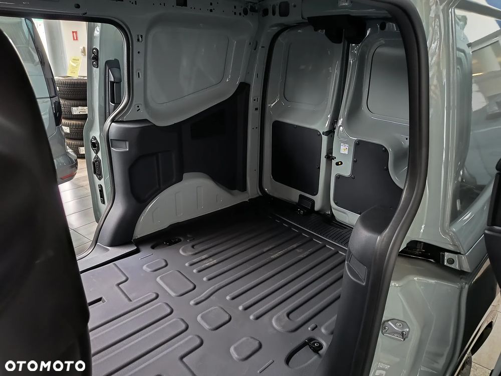 Ford Transit Courier - 8